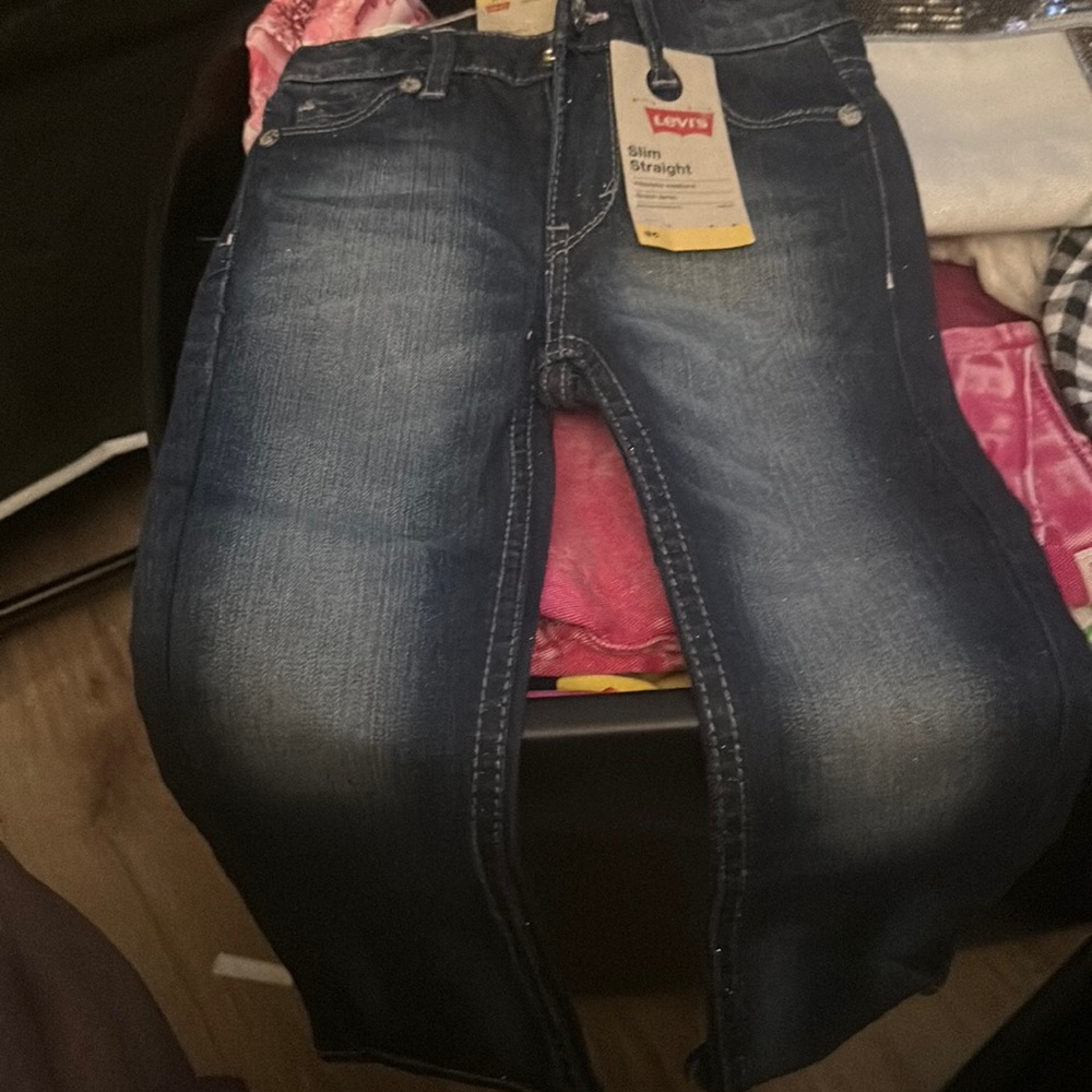 Girls Levi’s jeans